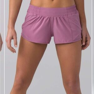 Lululemon Hotty Hot Shorts 2.5”